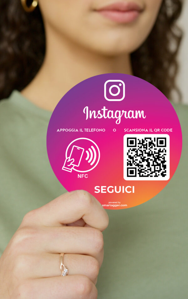 Adesivo Instagram 10x10cm – QR & NFC di contatti – iPhone & Android